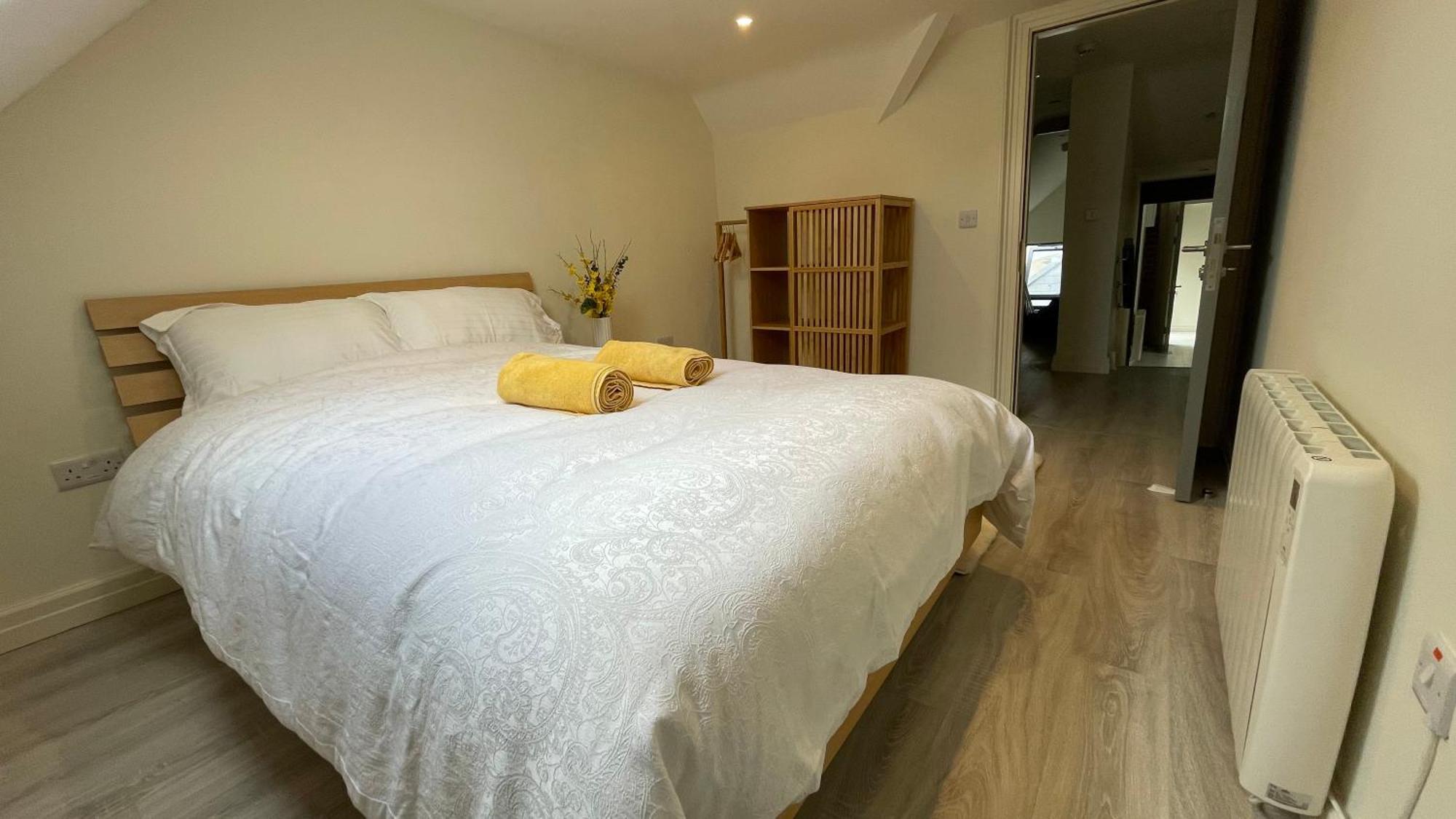 Spire Entire Attic Apartment No Kitchen Dublin Eksteriør bilde